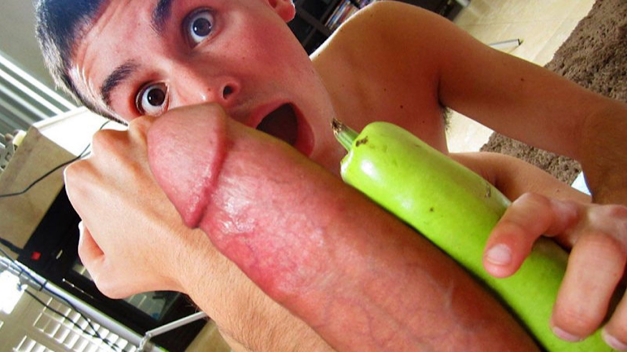 Backdrop for Damn That's Big! 4