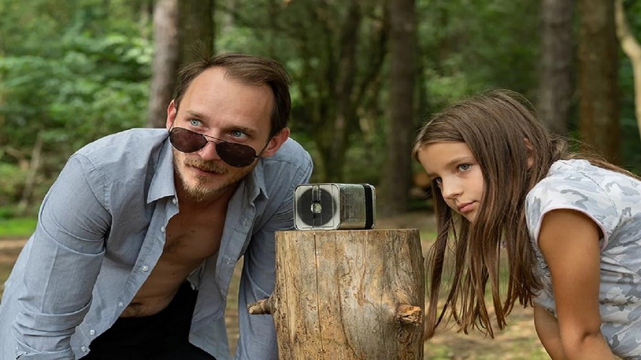 Backdrop for Supporting Actors