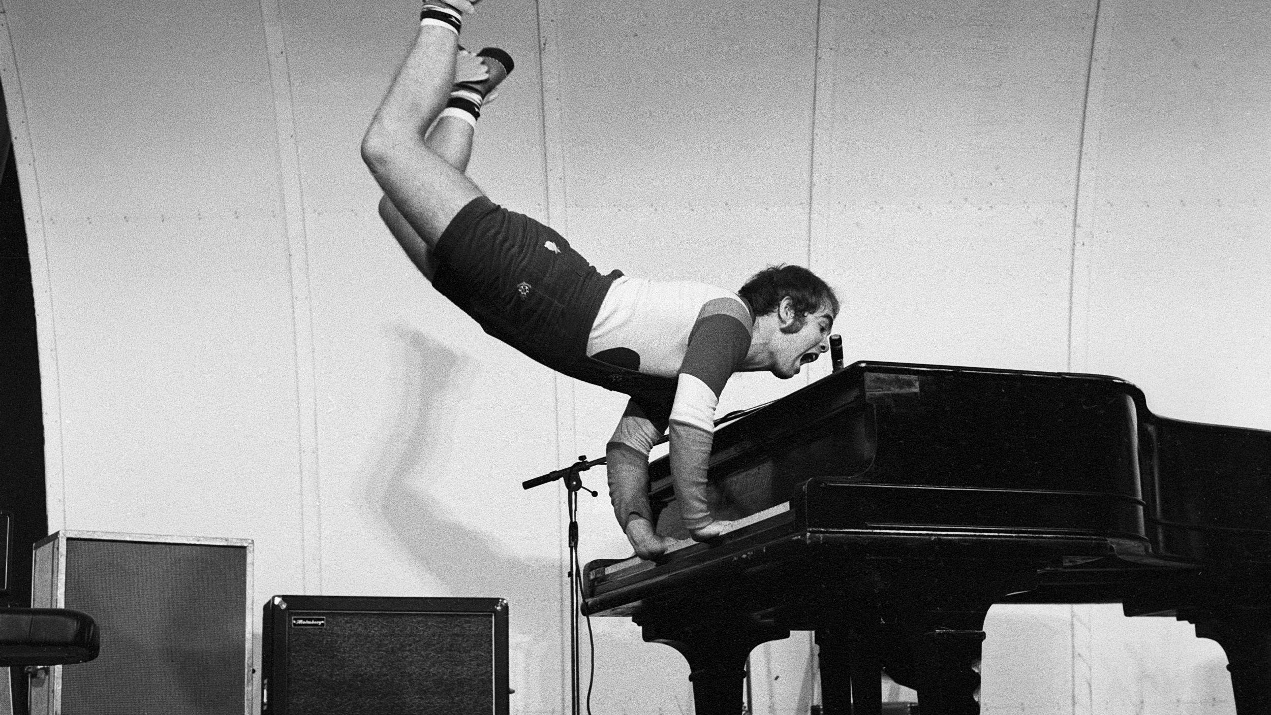 Backdrop for Elton John in Stockholm