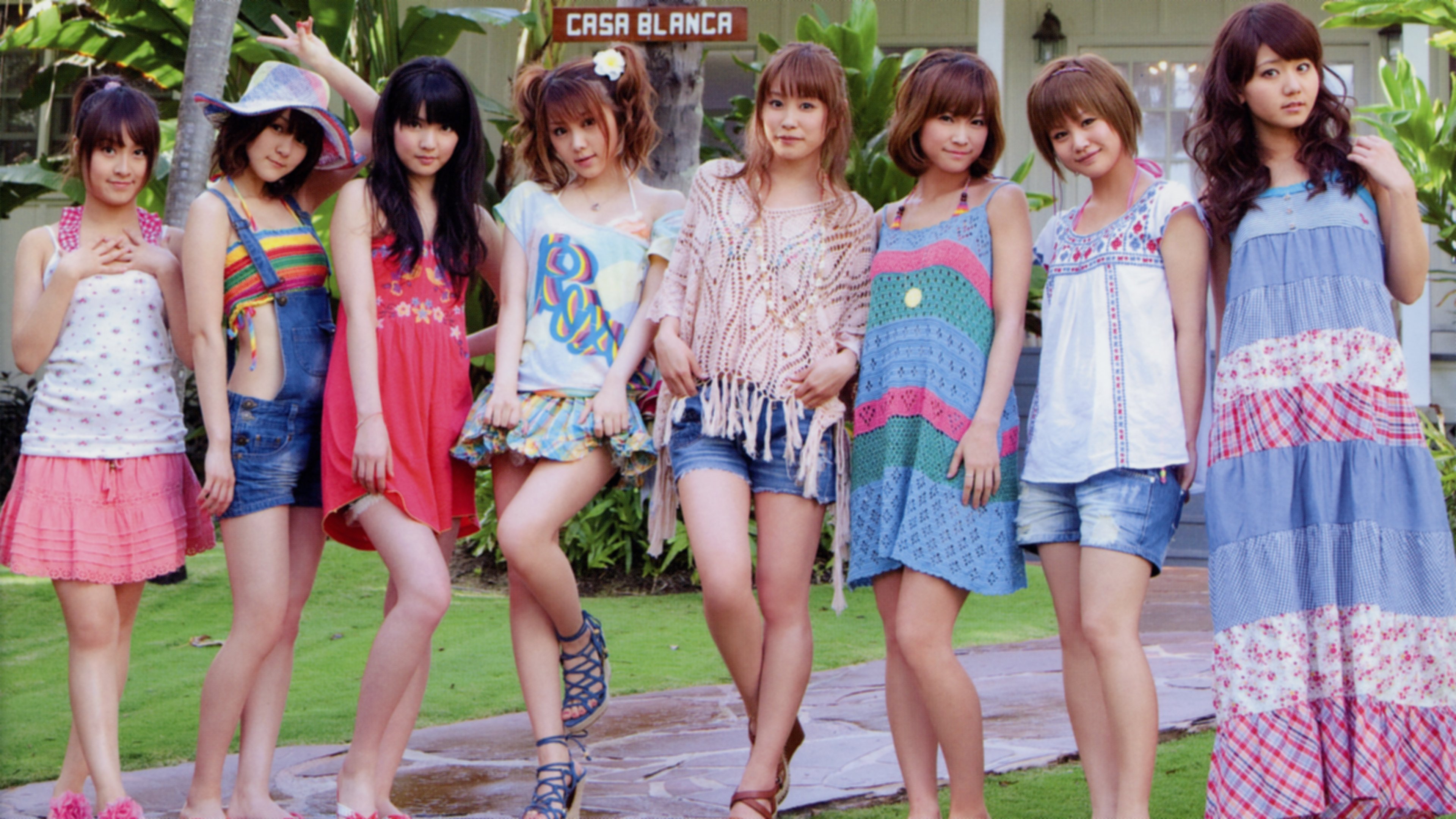 Backdrop for Alo-Hello! Morning Musume. Shashinshuu 2010