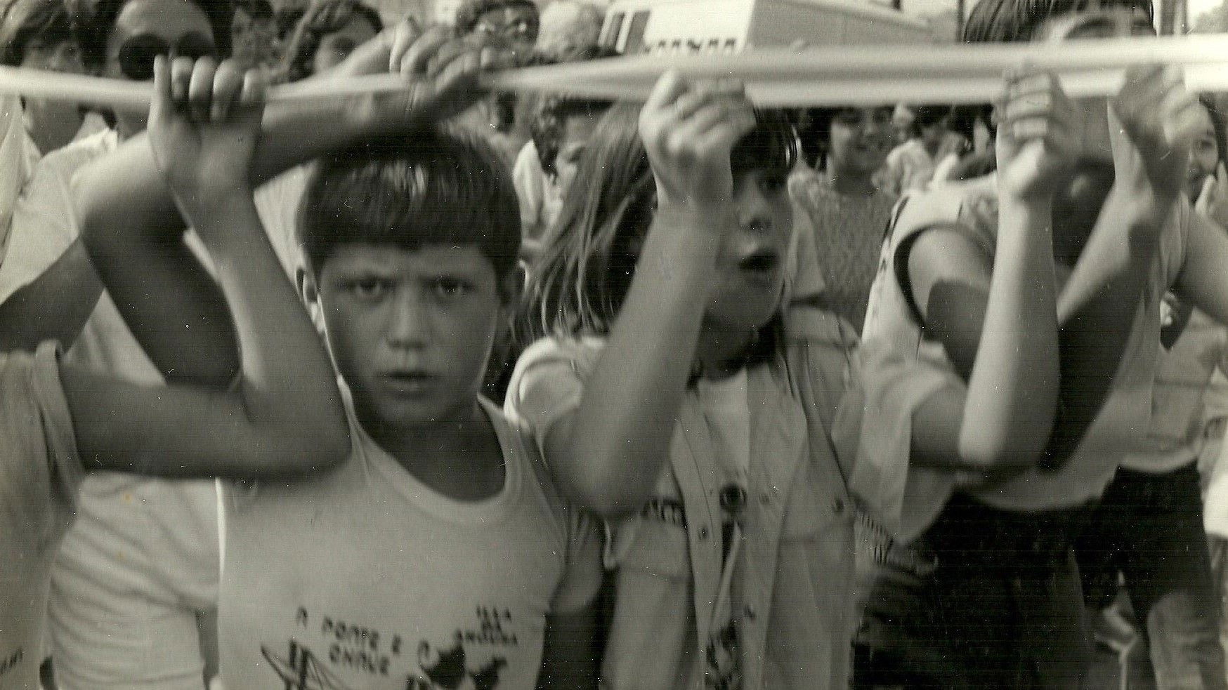 Backdrop for Testemuñas dunha illa