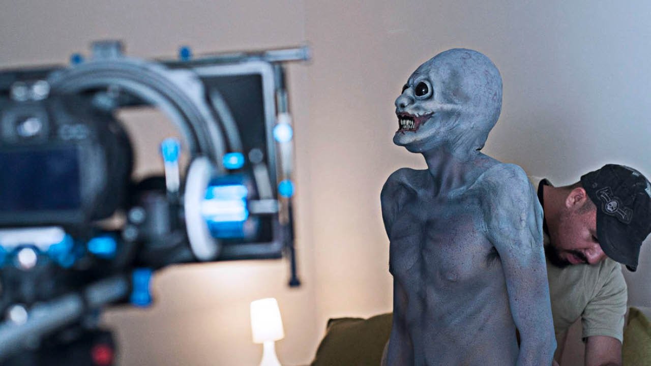 Backdrop for El Ruido