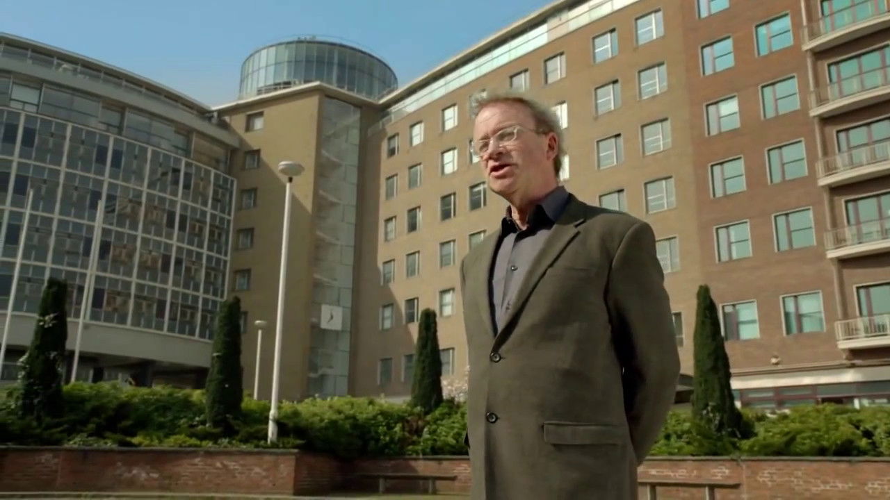 Backdrop for Harry & Paul's Story of the 2s