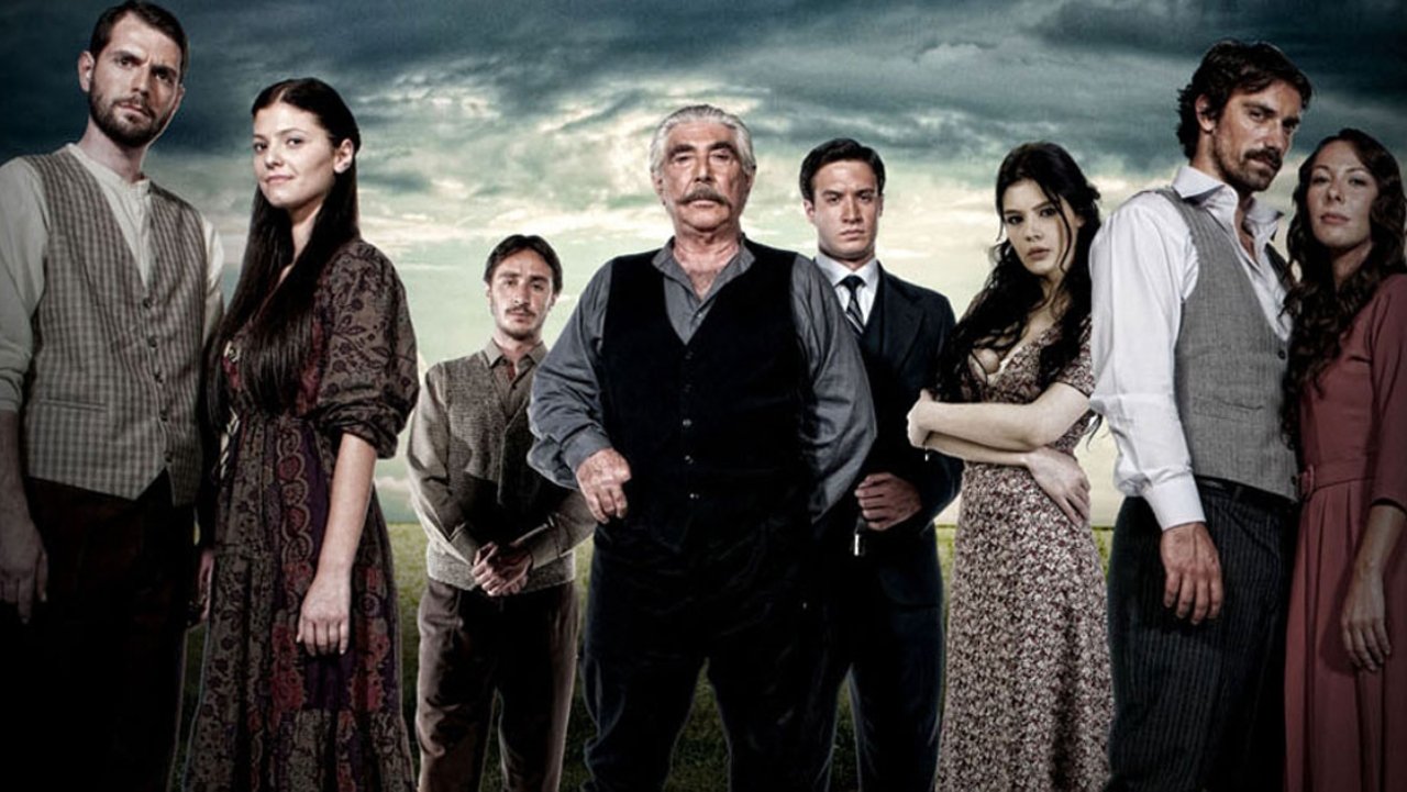 Backdrop for The Karadag Family