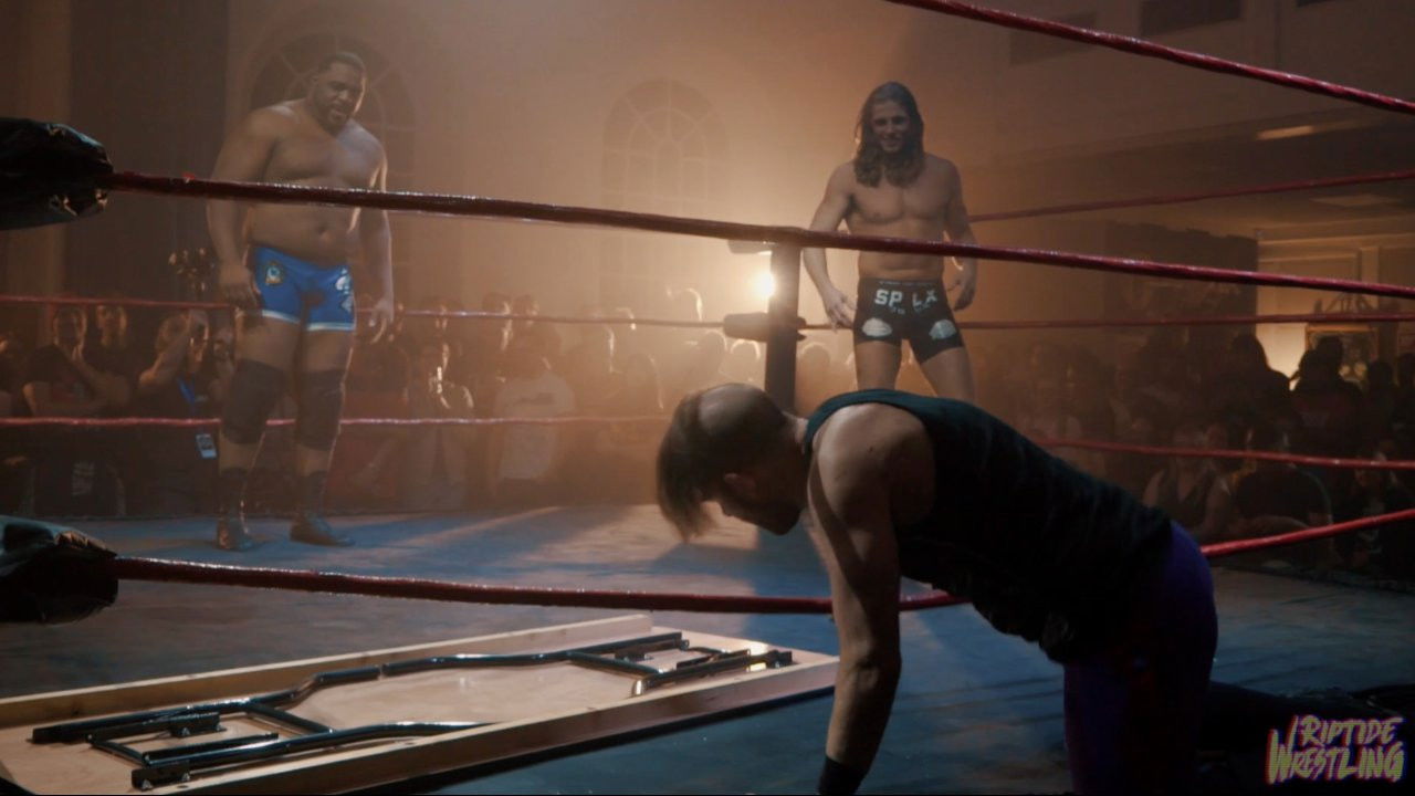 Backdrop for RIPTIDE: Point Break