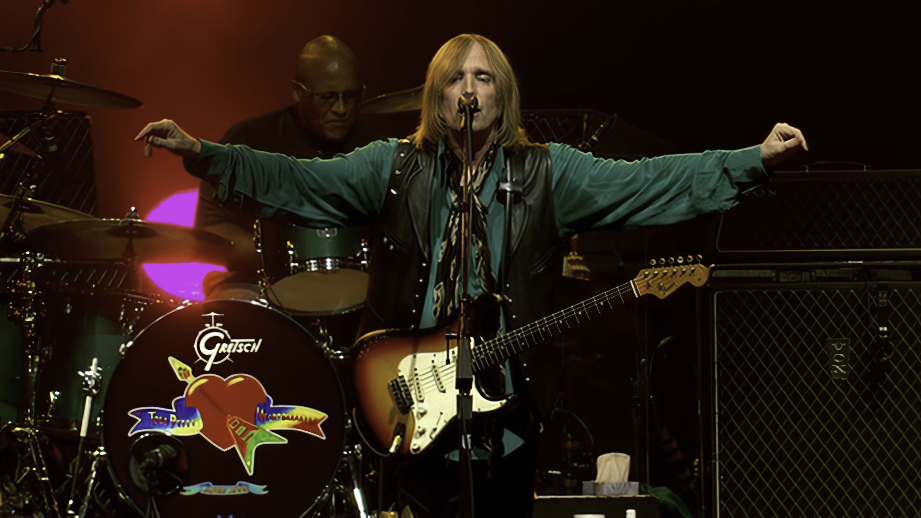 Backdrop for Tom Petty and The Heartbreakers: 30th Anniversary Concert