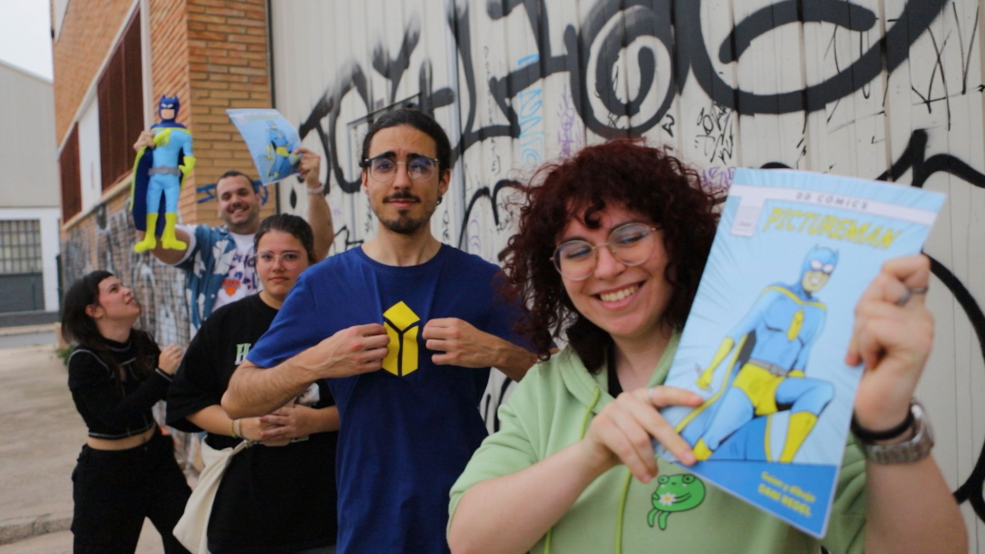 Backdrop for Pictureman News