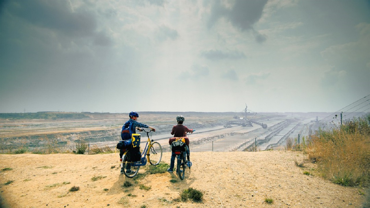 Backdrop for Too Far Away