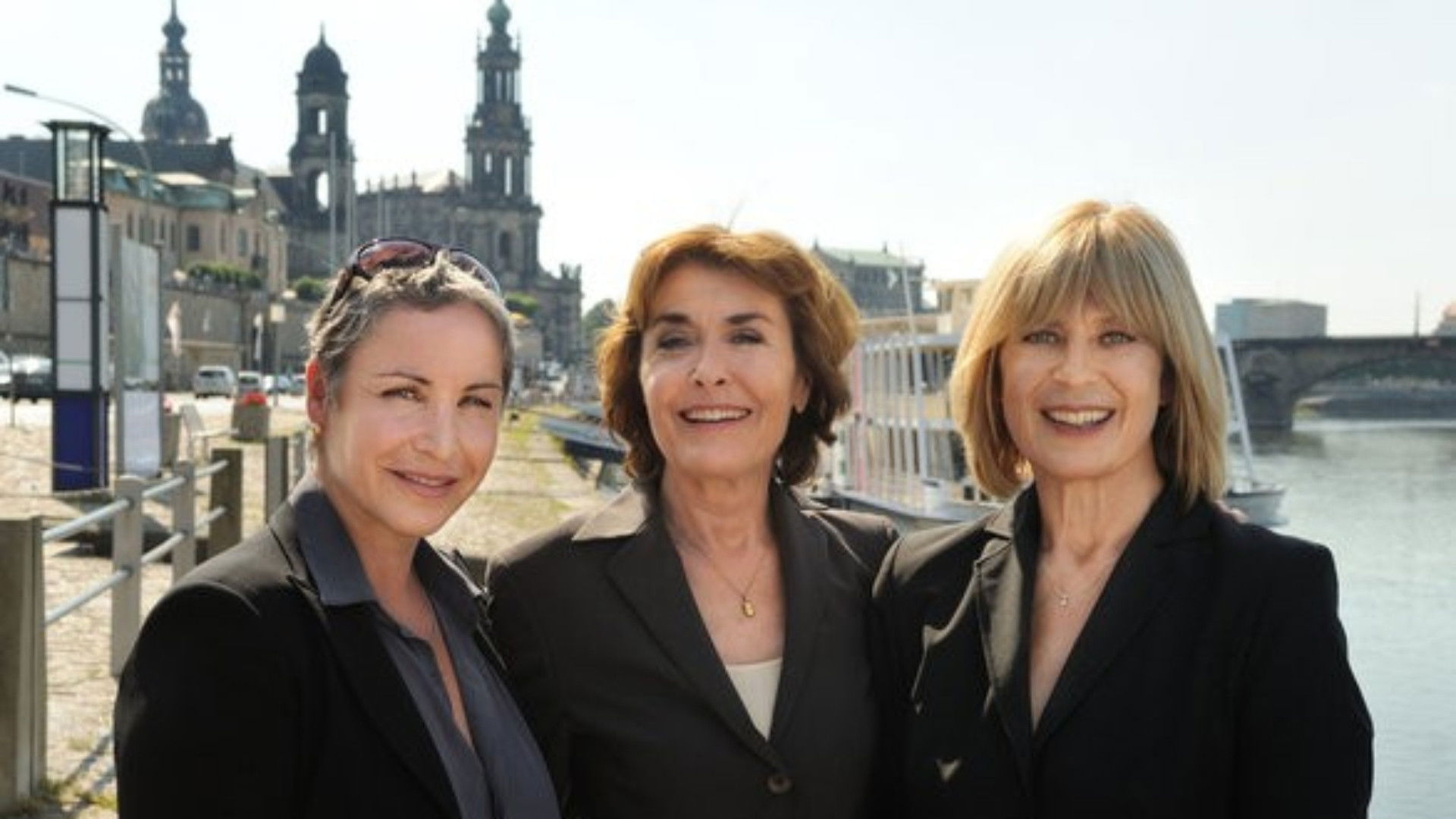 Backdrop for Herzdamen an der Elbe