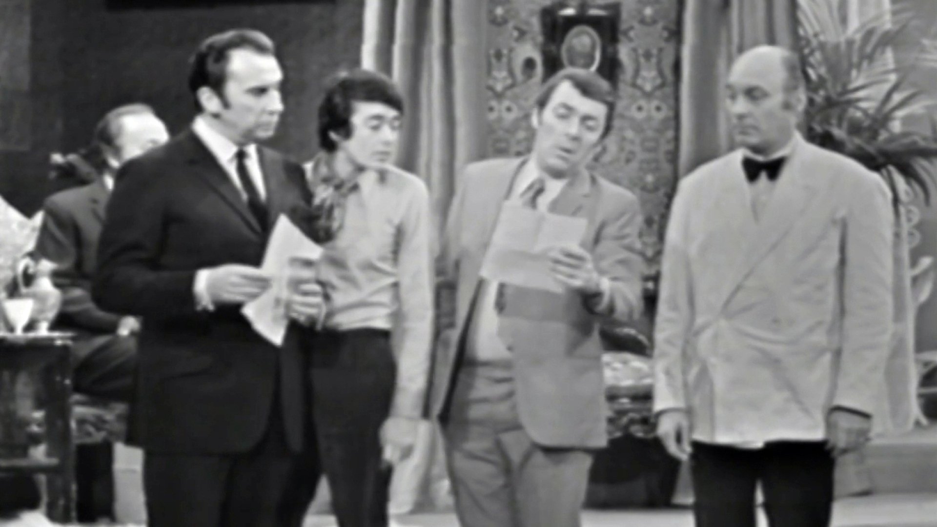 Backdrop for Dix petits nègres