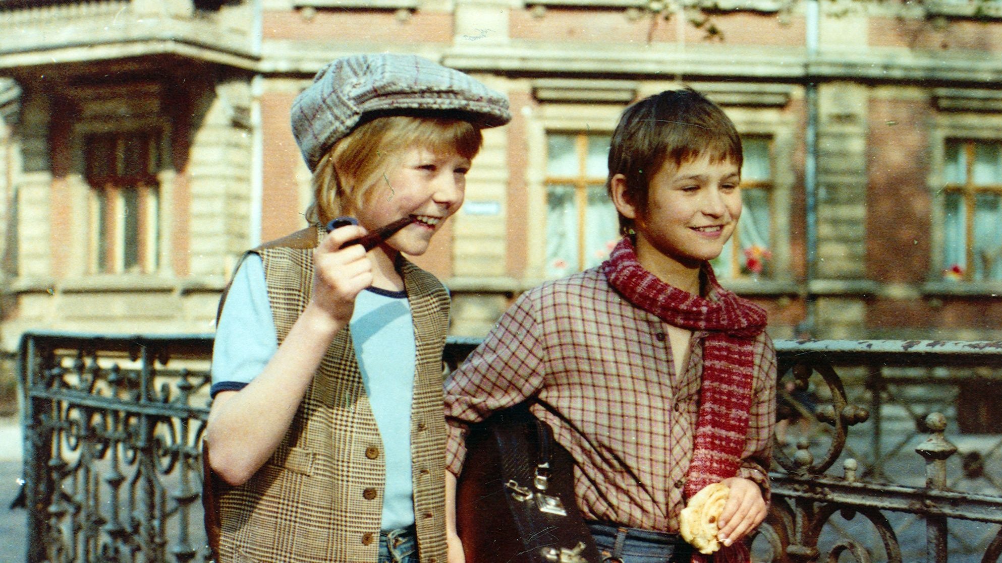 Backdrop for Unternehmen Geigenkasten