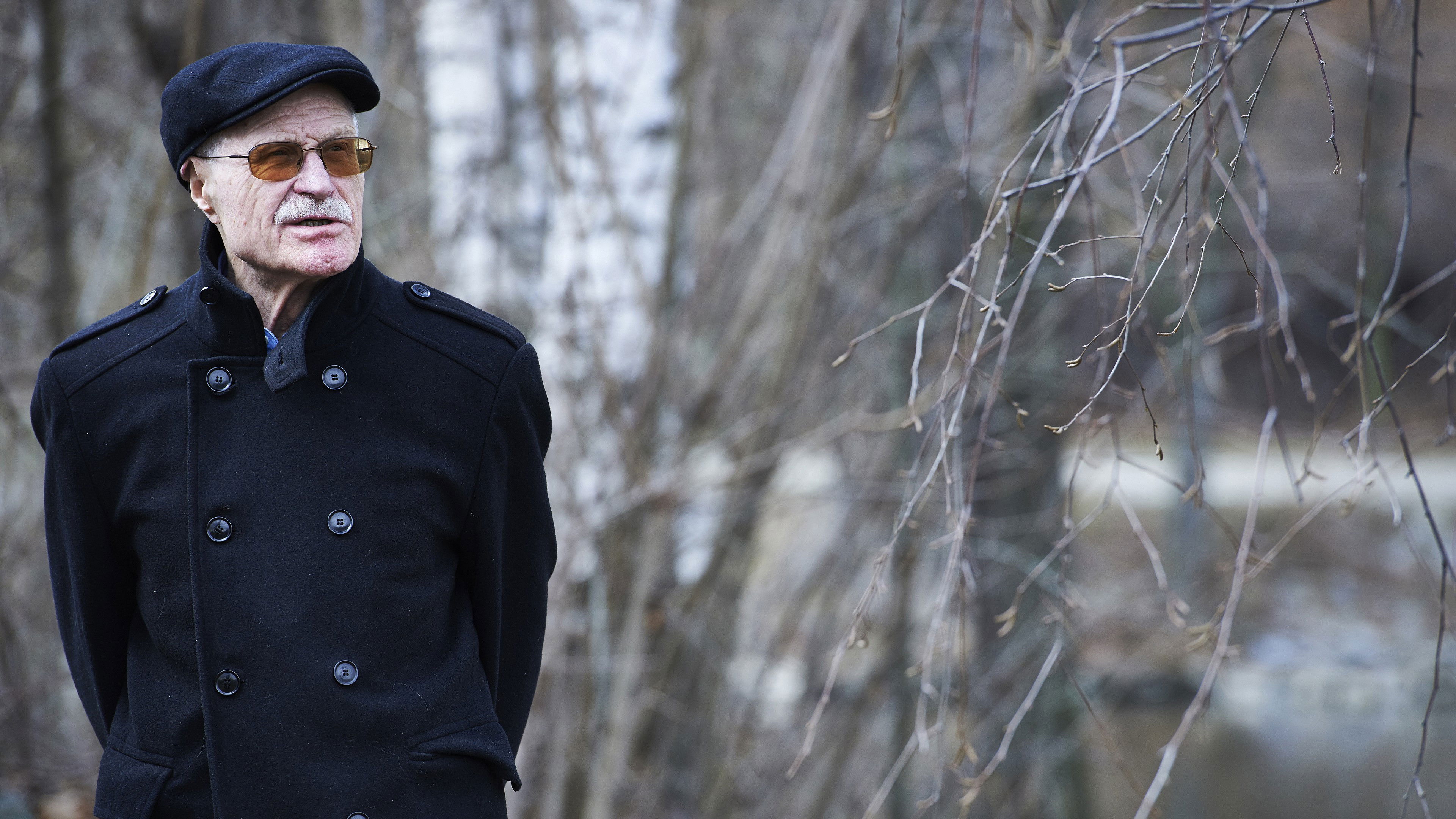 Backdrop for RINO – Příběh špiona