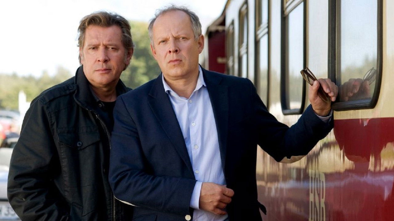 Backdrop for 2 für alle Fälle - Manche mögen Mord