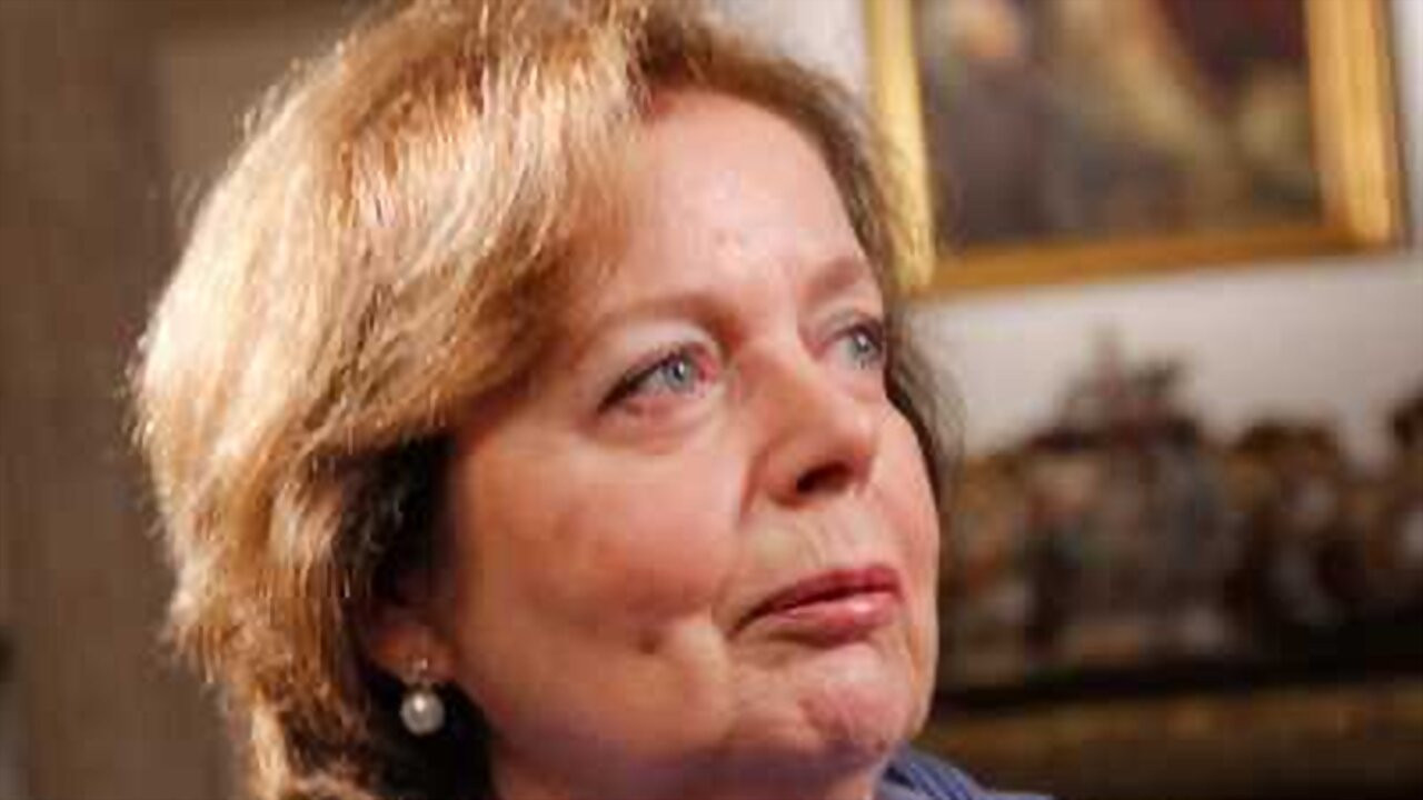 Backdrop for Mario Wallace Simonsen, Entre a Memória e a História