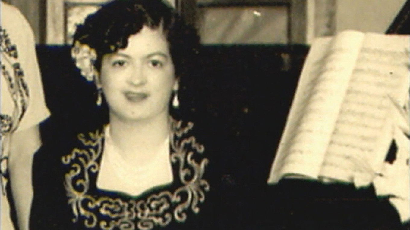 Backdrop for Julieta