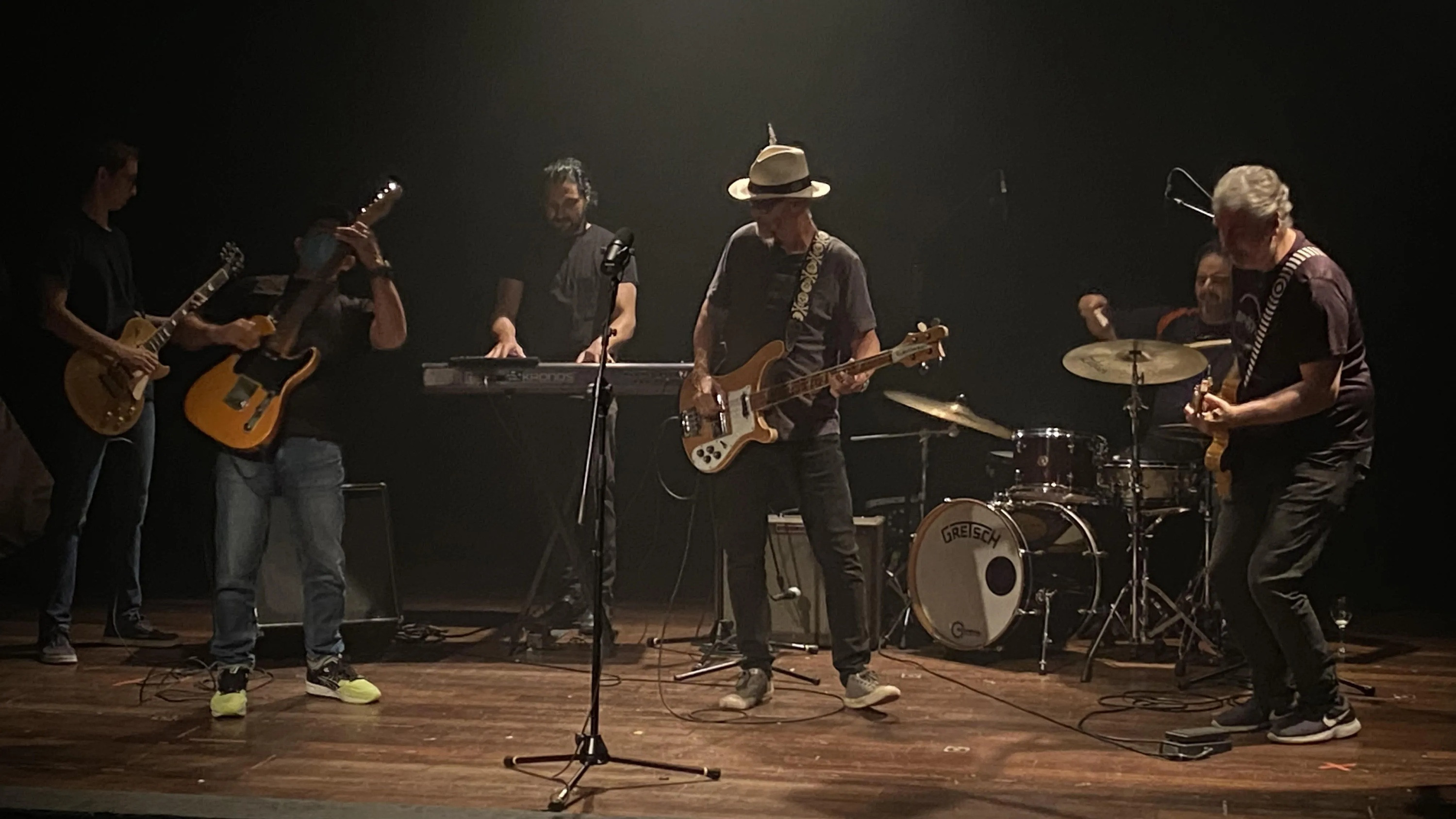 Backdrop for Rock del Caribe: Versión República Dominicana