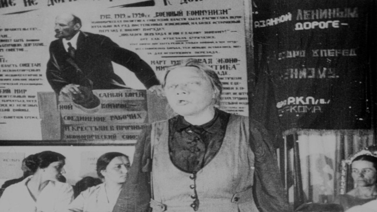 Backdrop for Kino-Pravda No. 22: Lenin Is Alive in the Heart of the Peasant. A Film Story