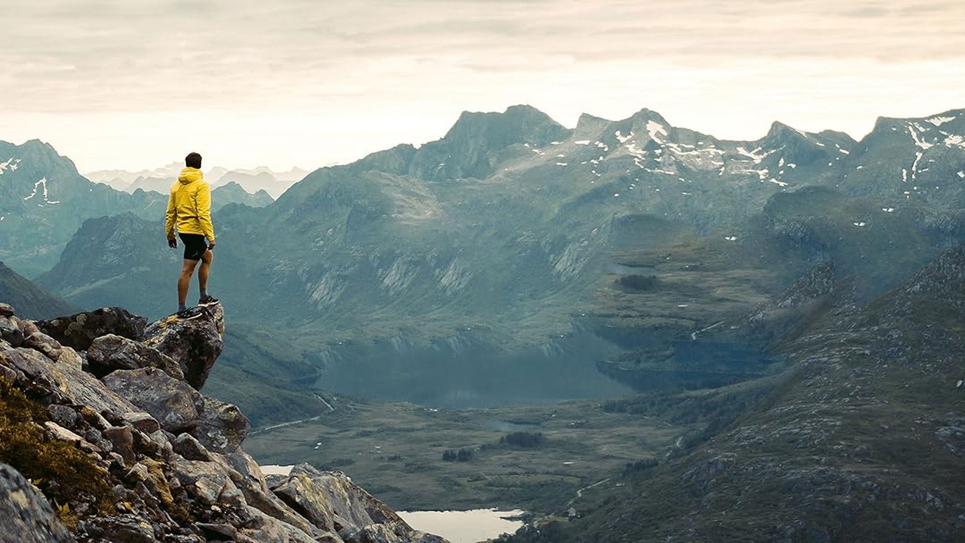 Backdrop for Ben Fogle: Return To The Wild