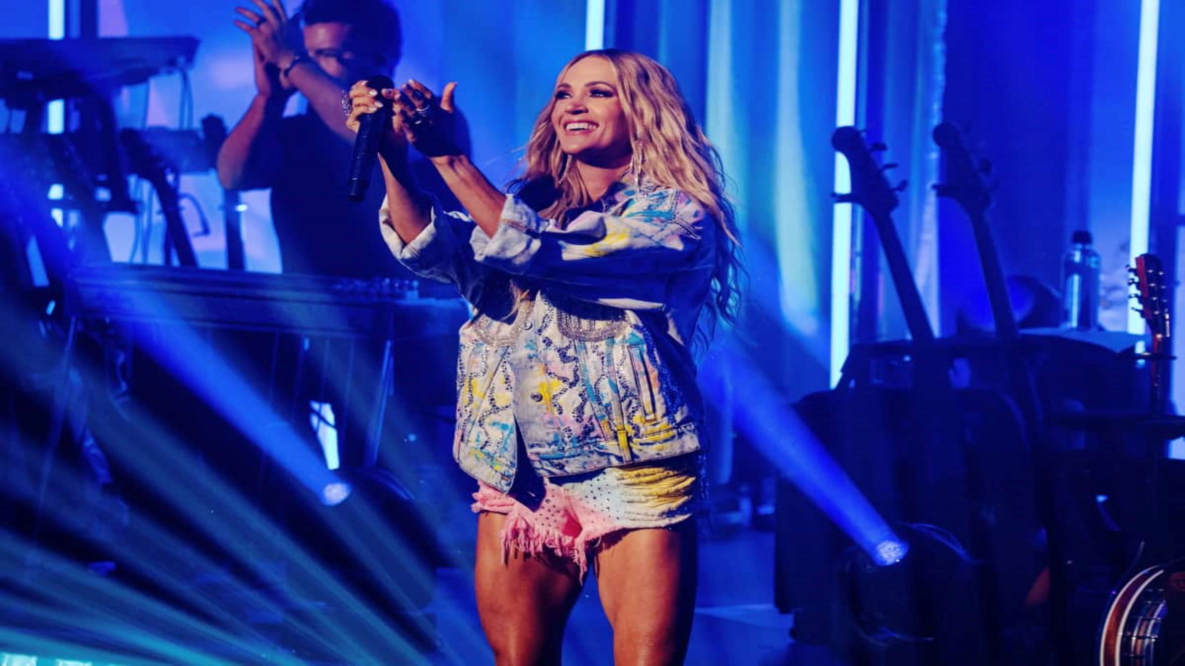 Backdrop for Carrie Underwood LIVE - Amazon Music