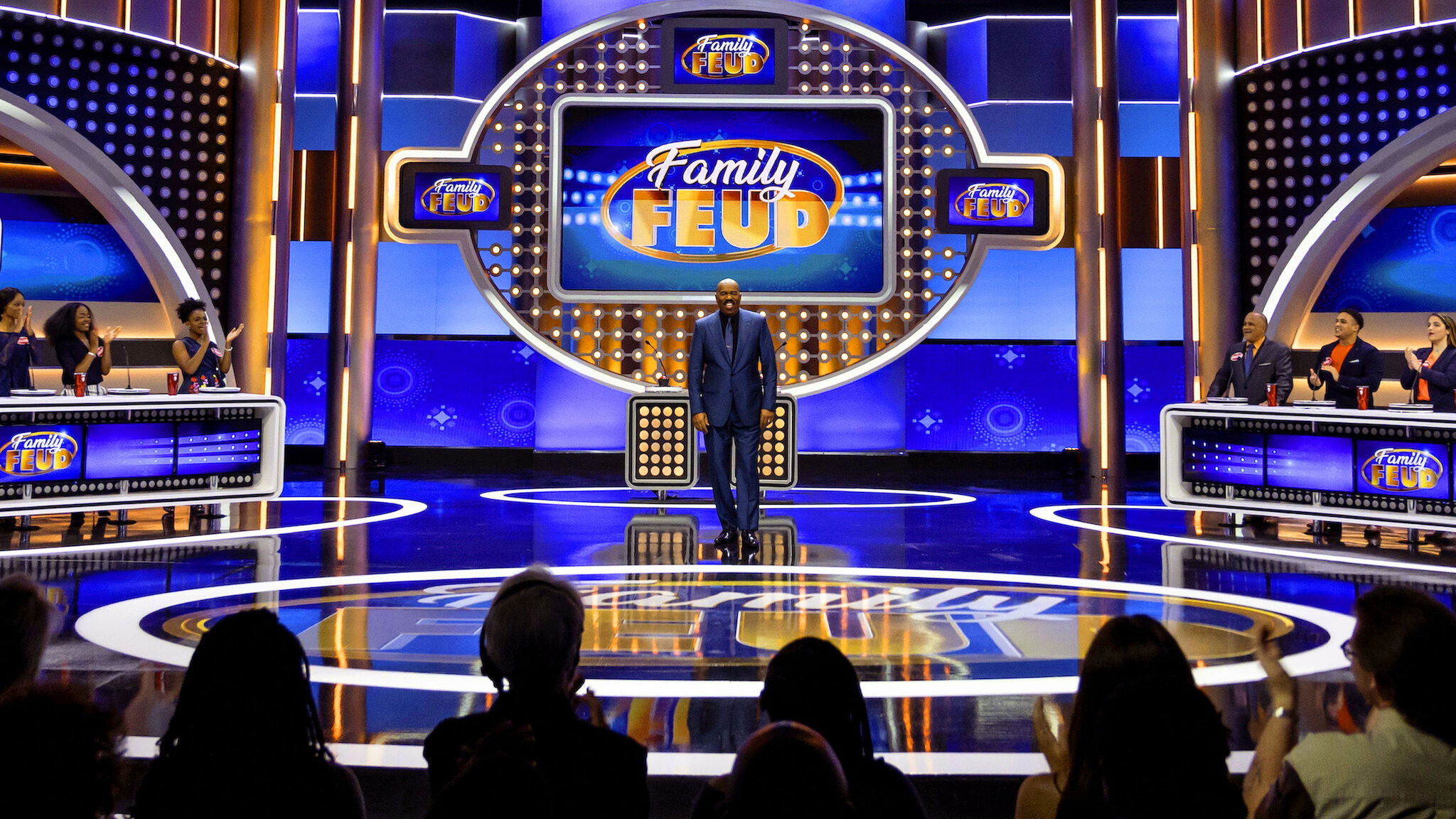 Backdrop for Family Feud South Africa