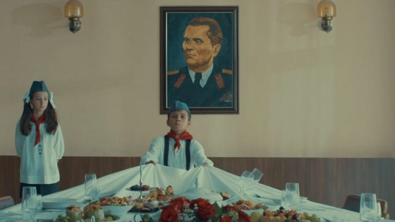 Backdrop for Éclair