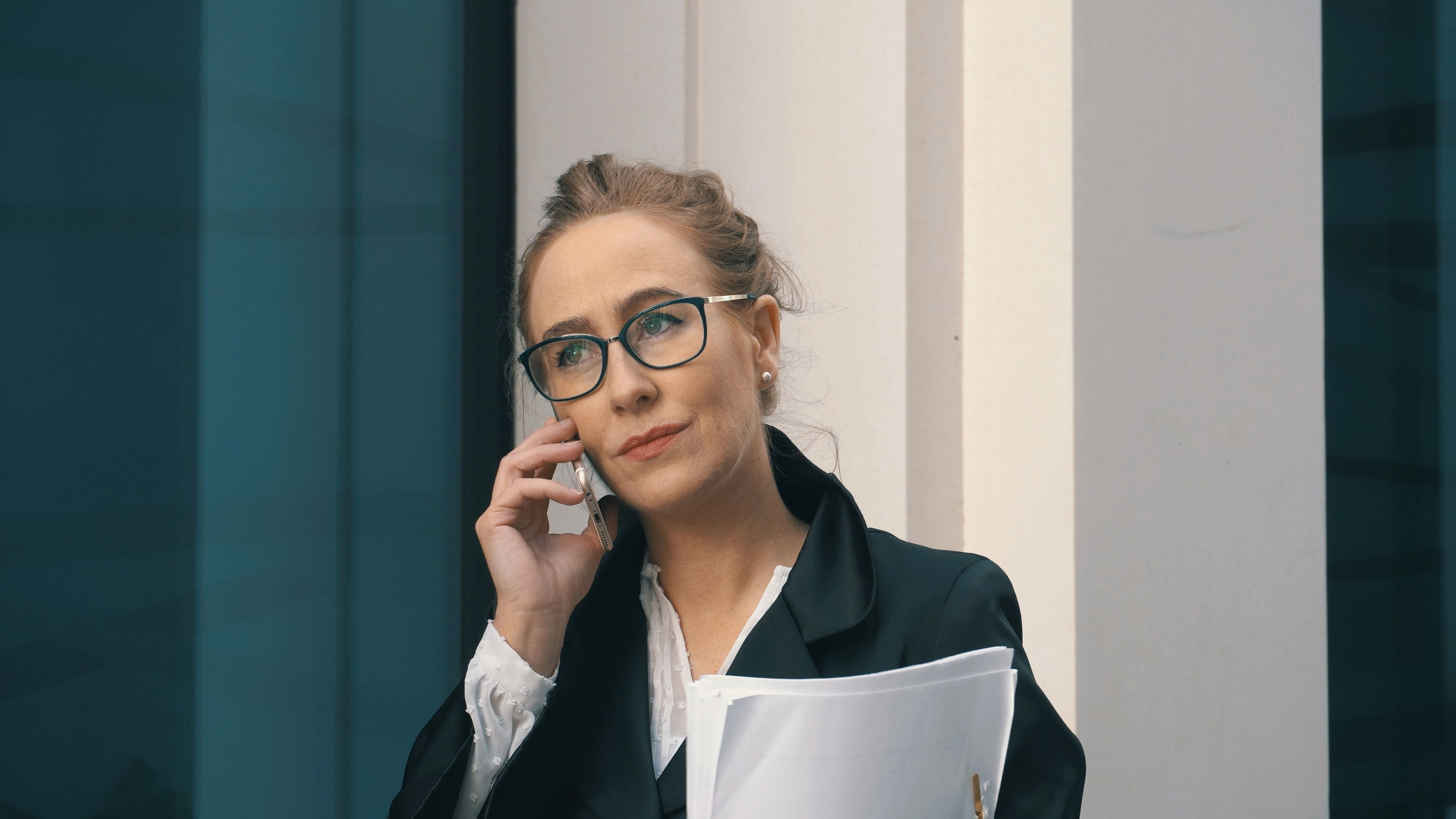 Backdrop for Broken Writer