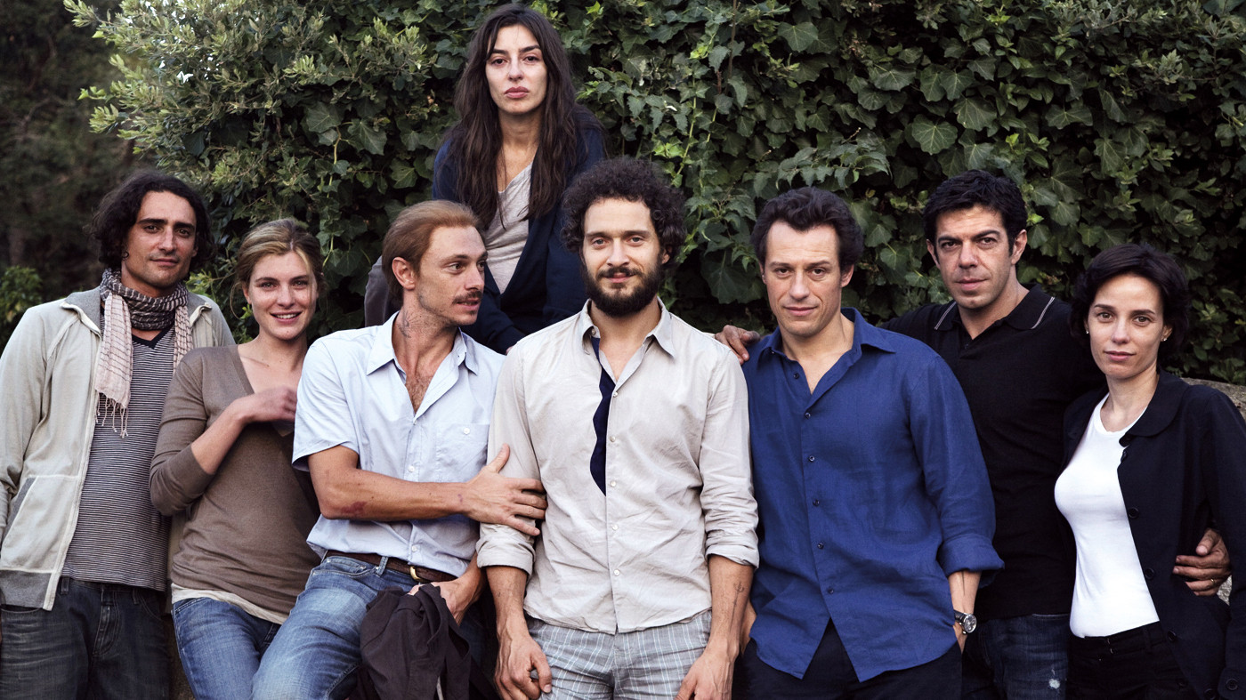 Backdrop for Kiss Me Again