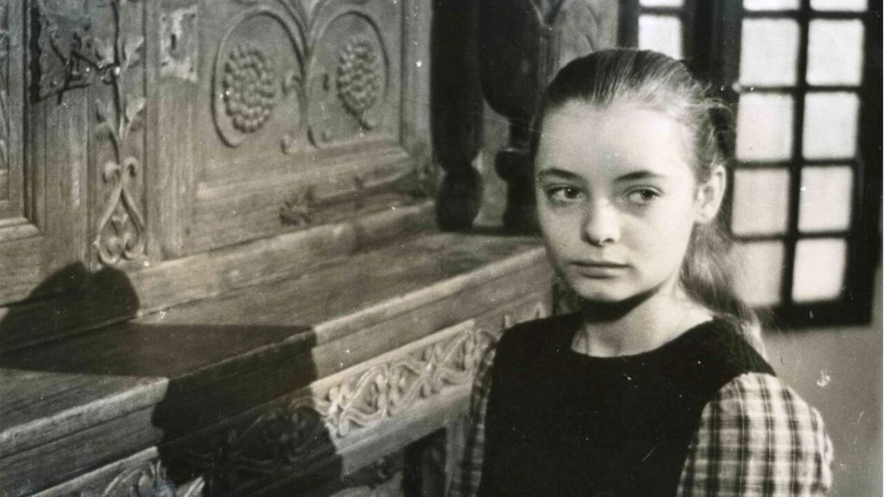 Backdrop for La mort du capitaine