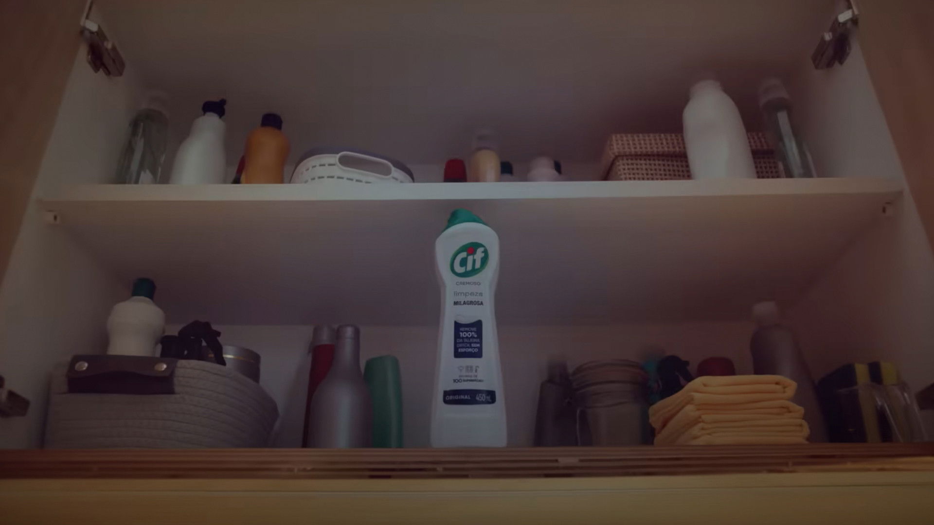 Backdrop for Miracle Cleaning I