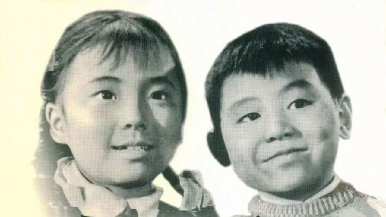 Backdrop for Lalan and Dongdong