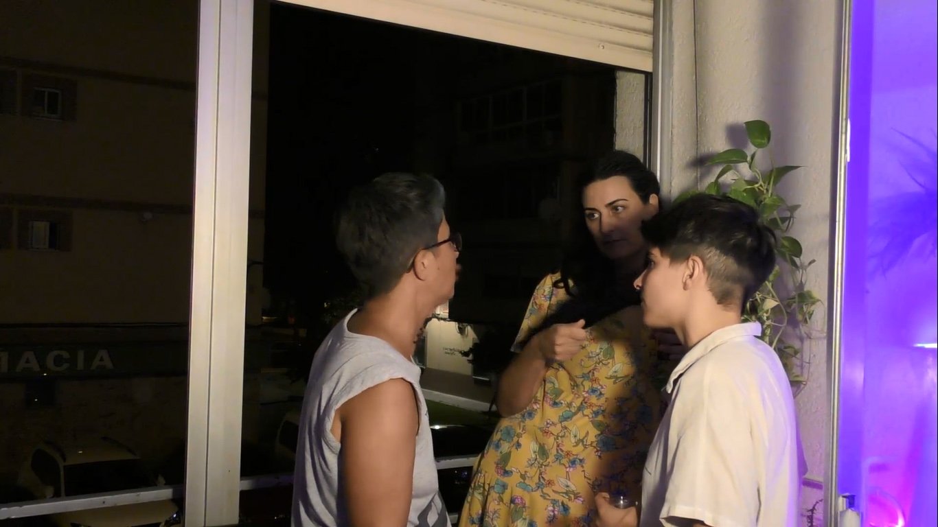 Backdrop for Besar el santo