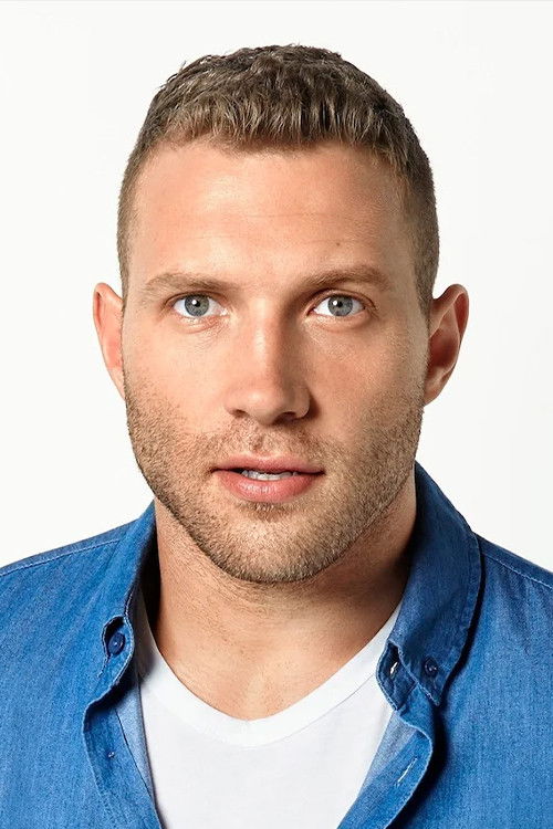 Photo of Jai Courtney