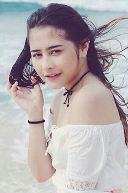 Photo of Prilly Latuconsina