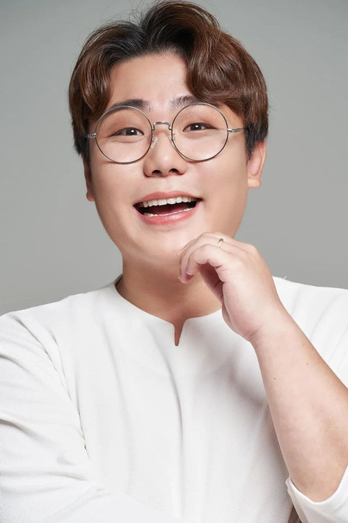 Photo of Song Pylgeun