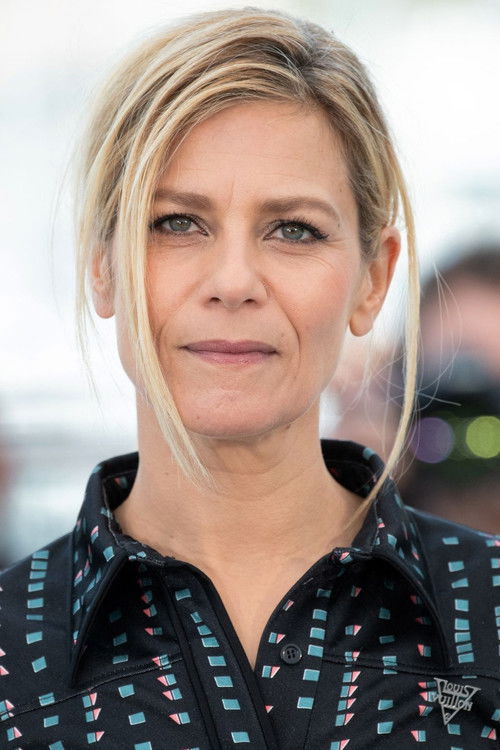 Photo of Marina Foïs