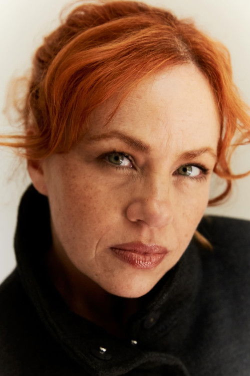 Photo of Karine Teles