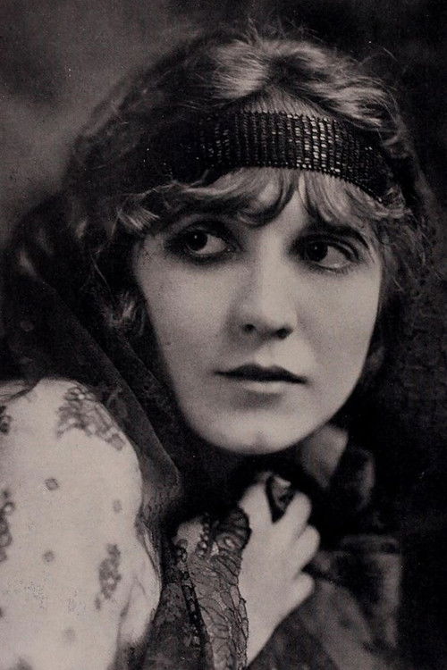 Photo of Louise Glaum