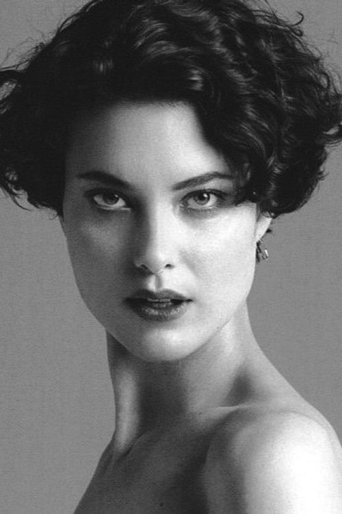 Photo of Shalom Harlow