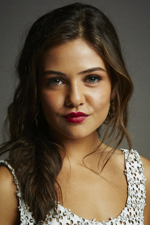 Photo of Danielle Campbell