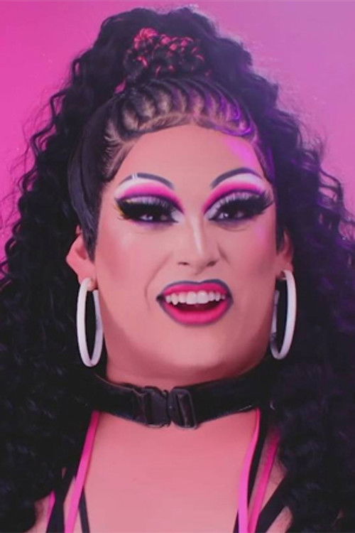 Photo of Salina EsTitties