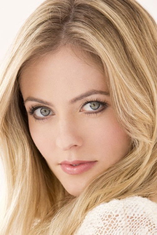 Photo of Amanda Hall