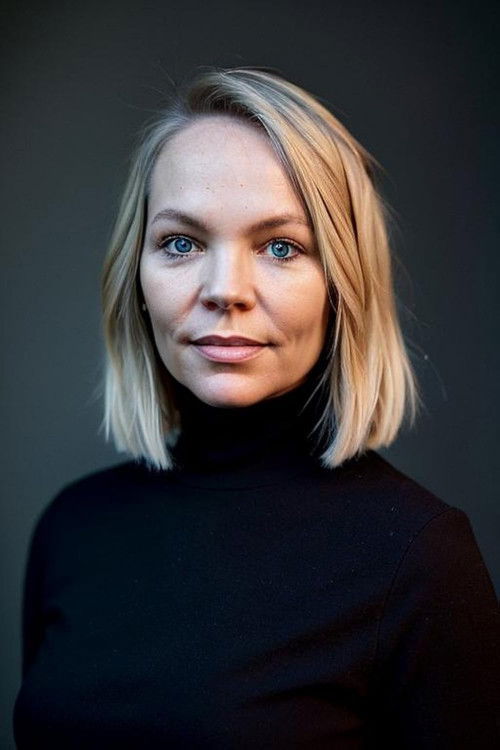 Photo of Lisa Leonard