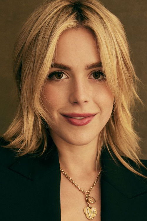 Photo of Kiernan Shipka