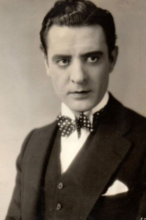 Photo of John Gilbert