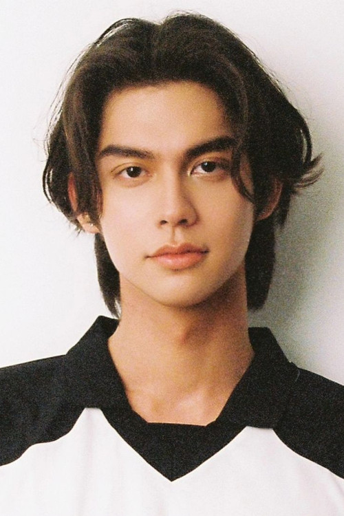 Photo of Vachirawit Chivaaree