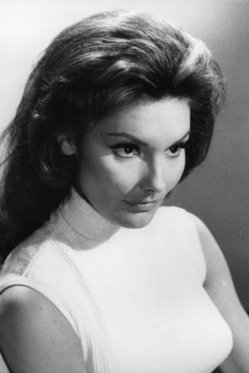 Photo of Suzanne Lloyd