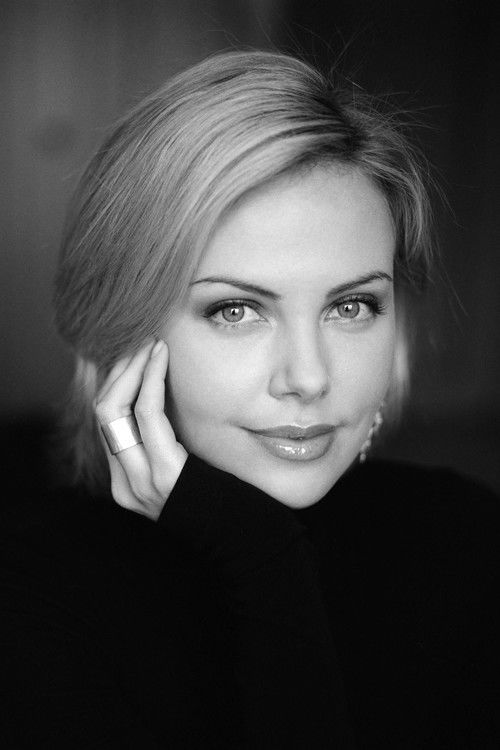 Photo of Charlize Theron