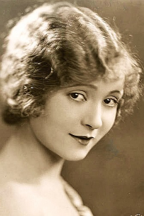 Photo of Nancy Drexel