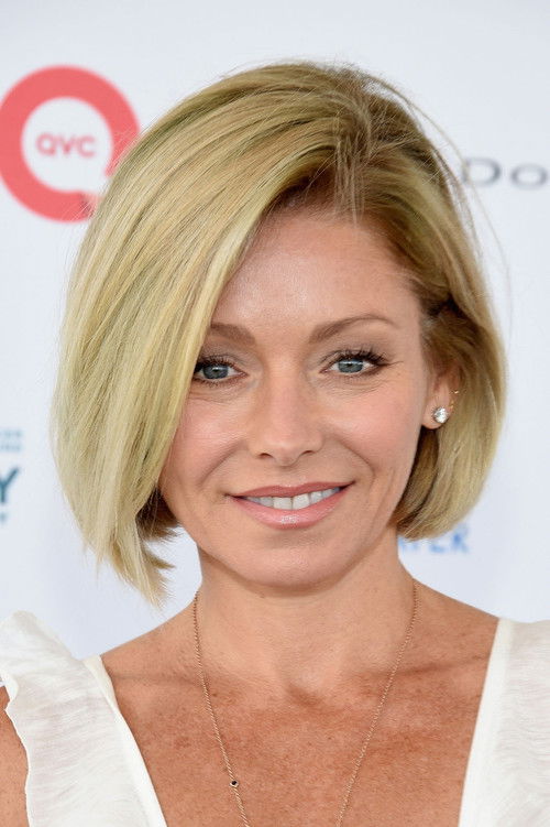 Photo of Kelly Ripa