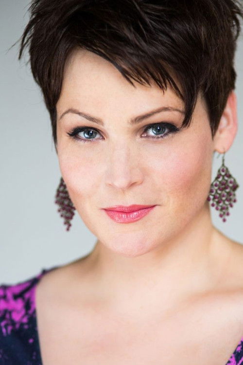 Photo of Lisa Howard